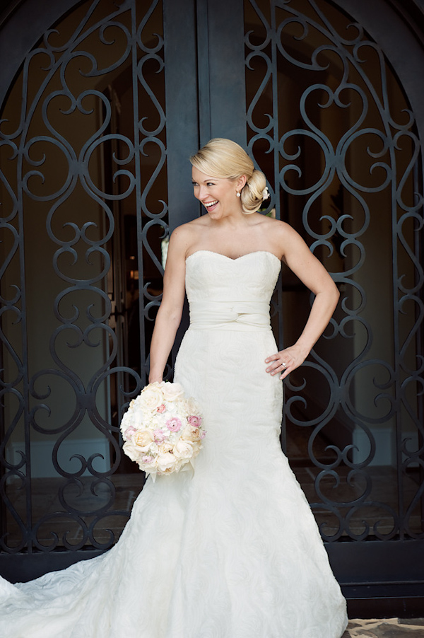 portrait of the happy bride - photo by Houston based wedding photographer Adam Nyholt
